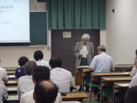 セミナー長西垣先生による講師紹介